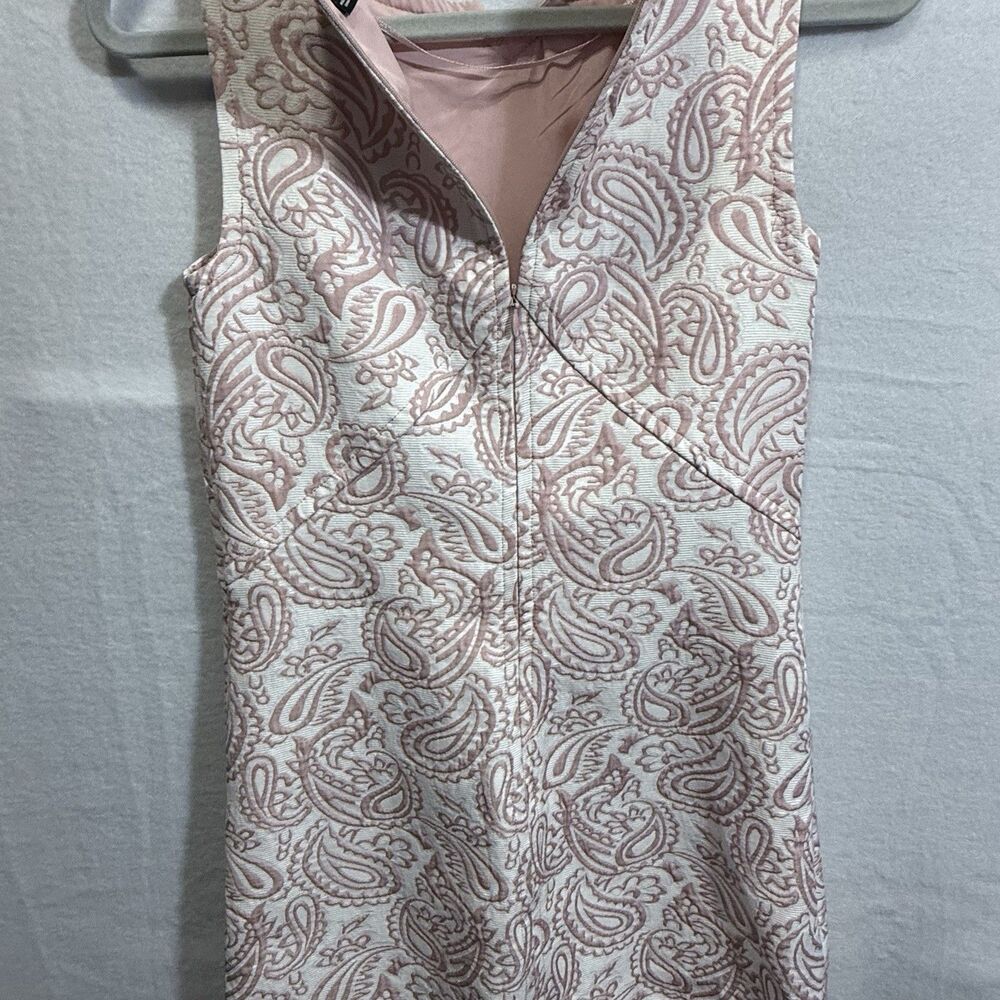 Victoria Beckham x Target Blush Paisley Jacquard Sleeveless Shift Mini Dress XS - Picture 12 of 15